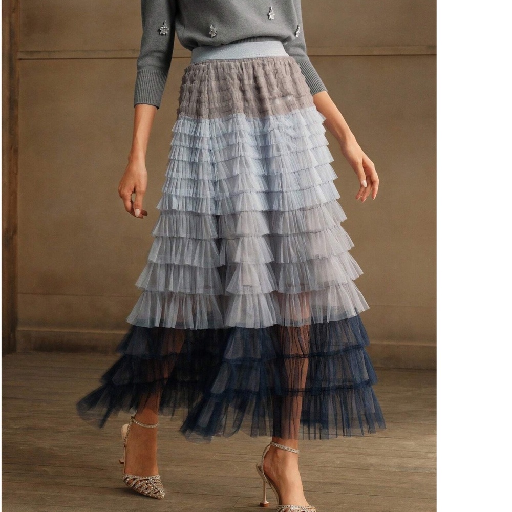 Classic Color Block Stretchy Waist Layered Tulle Maxi Skirt - Picture 10 of 10